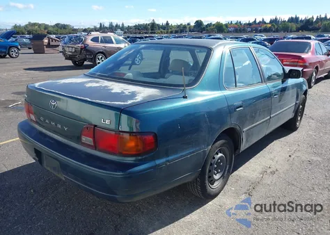 1996 Toyota Camry Dx/Le/Xle из США, поврежденный, VIN 4T1BG12K2TU945484